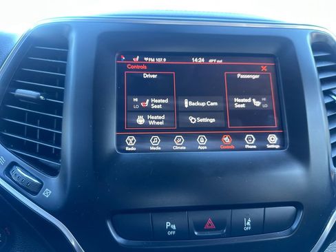 Certified 2021 Jeep Cherokee Latitude Lux image 23