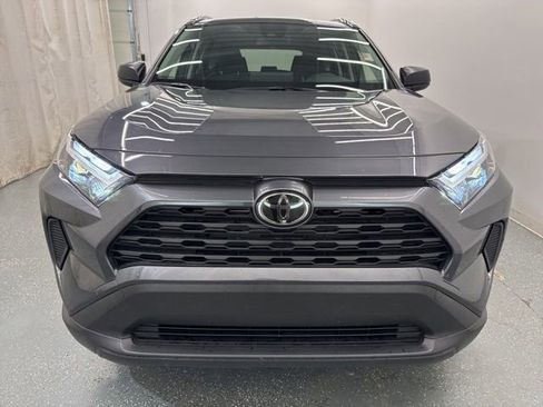 Used 2025 Toyota RAV4 LE AWD/4WD image 4