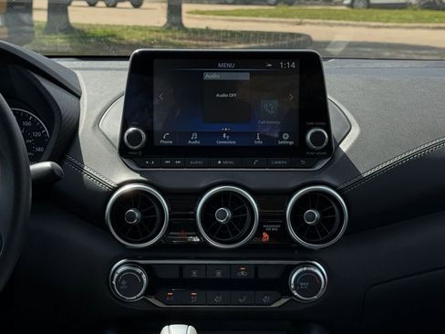 Used 2025 Nissan Sentra SV image 17