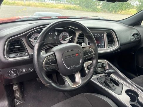 Used 2019 Dodge Challenger R/T Scat Pack w/ Shaker Package RWD image 12
