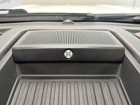 Used 2019 Ford F150 Lariat w/ Equipment Group 502A Luxury AWD/4WD image 31