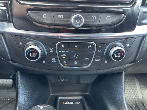 Used 2018 Chevrolet Traverse Premier w/ LPO, Floor Liner Package AWD/4WD image 42