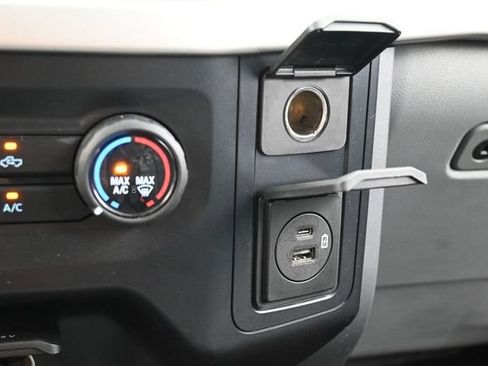 Used 2021 Ford F150 XLT AWD/4WD image 27
