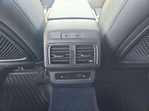Used 2025 Audi SQ5 Prestige AWD/4WD image 30