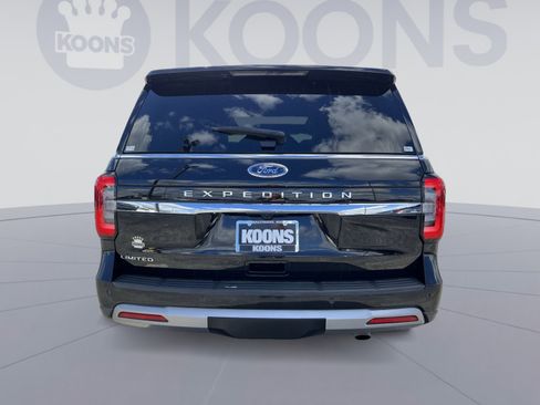 Used 2024 Ford Expedition Limited image 5