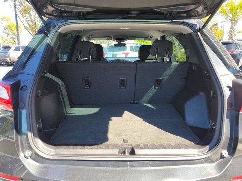Used 2018 Chevrolet Equinox LS FWD image 12