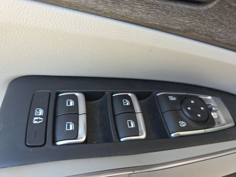 Certified 2023 Kia Sorento EX w/ Panoramic Sunroof Package FWD image 27