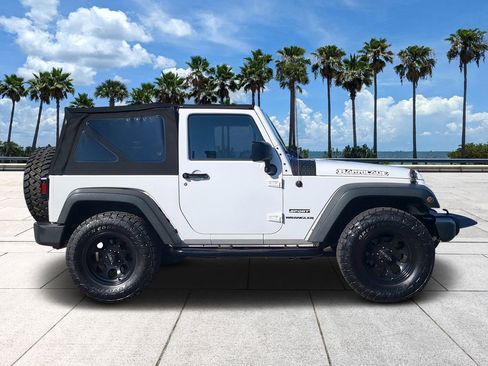 Used 2014 Jeep Wrangler Sport image 3