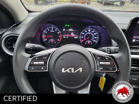 Used 2024 Kia Forte LXS FWD image 29