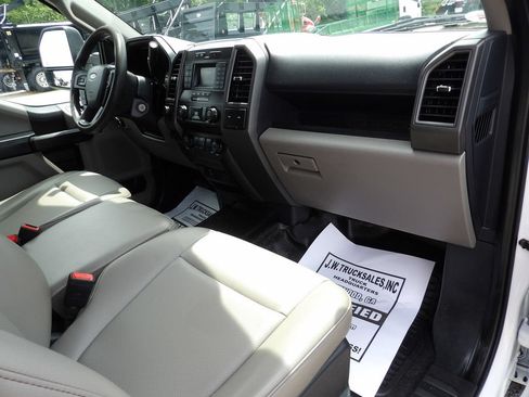 Used 2022 Ford F350 XL w/ Power Equipment Group AWD/4WD image 41