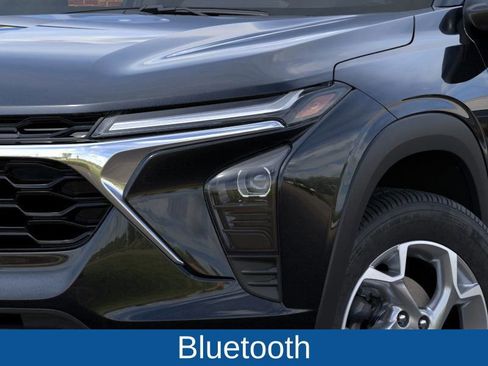 New 2026 Chevrolet Trax LS image 10