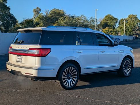 Used 2018 Lincoln Navigator Reserve image 6