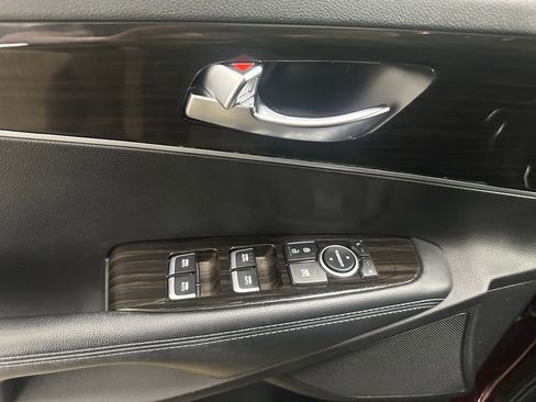 Used 2020 Kia Sorento LX image 8