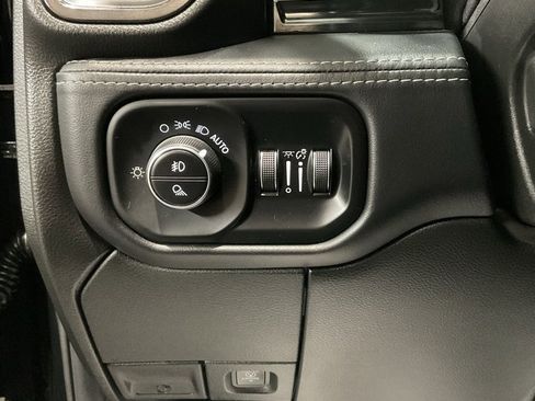 Used 2024 RAM 2500 Limited image 8