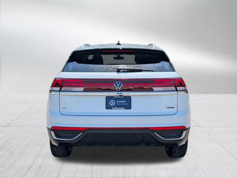 Certified 2024 Volkswagen Atlas Cross Sport SE AWD/4WD image 6
