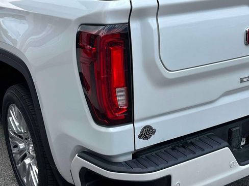Certified 2020 GMC Sierra 1500 Denali w/ Denali Ultimate Package AWD/4WD image 10