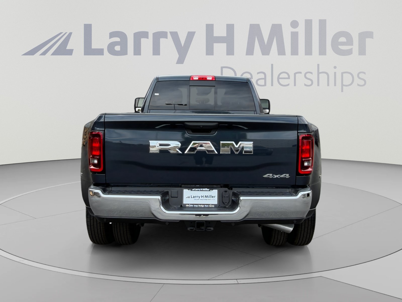 New 2027 RAM 3500 Tradesman AWD/4WD image 4