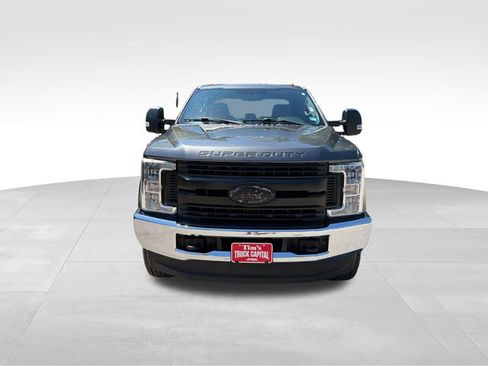 Used 2017 Ford F250 XL w/ STX Appearance Package AWD/4WD image 8