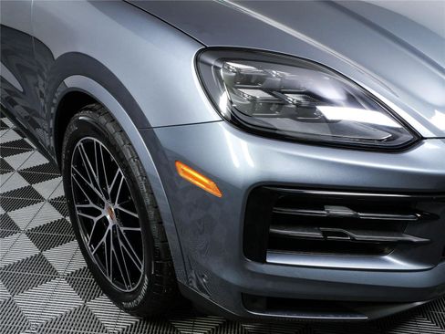 New 2026 Porsche Cayenne AWD/4WD image 38