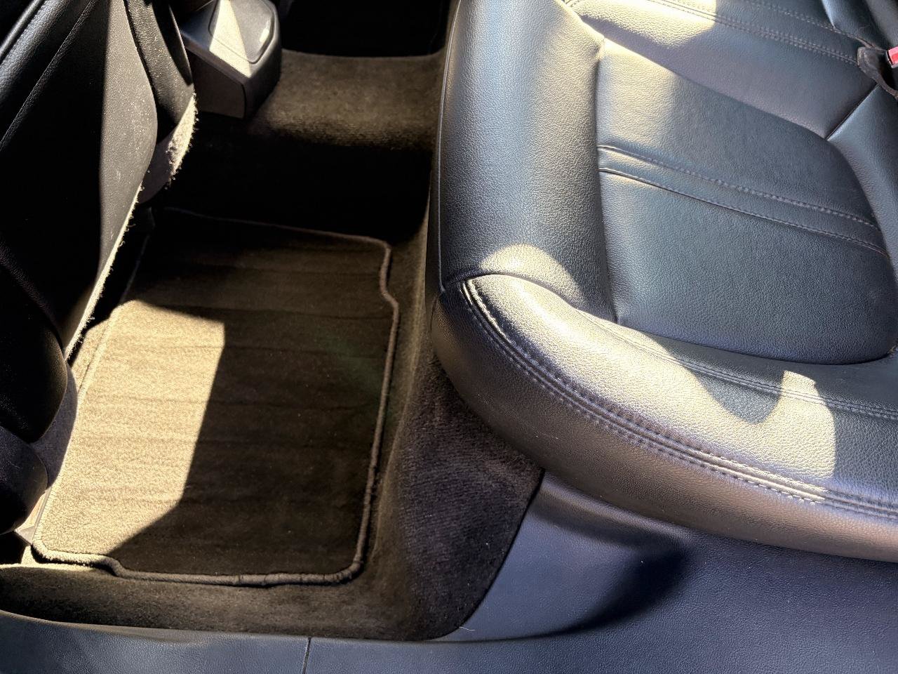 Used 2016 Lincoln MKZ AWD image 24