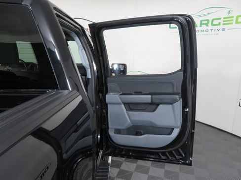 Used 2024 Ford F150 XLT w/ Mobile Office Package image 17