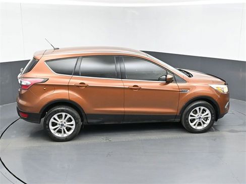 Used 2017 Ford Escape SE image 42