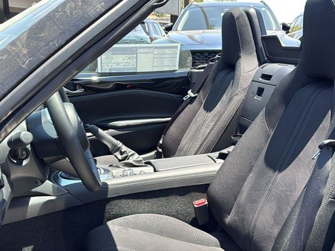 New 2026 MAZDA MX-5 Miata Club w/ Interior Package RWD image 23