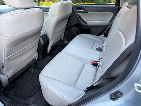 Used 2014 Subaru Forester 2.5i Limited w/ Popular Package #2 AWD/4WD image 16