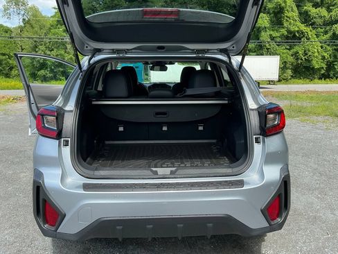 Used 2024 Subaru Crosstrek 2.5i Limited AWD/4WD image 14