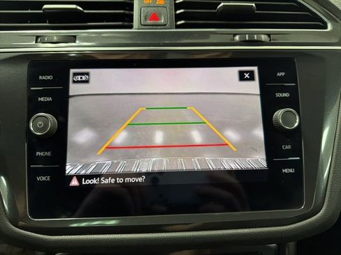 Used 2023 Volkswagen Tiguan SE image 24