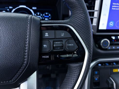 Used 2024 Toyota Sequoia Platinum image 32