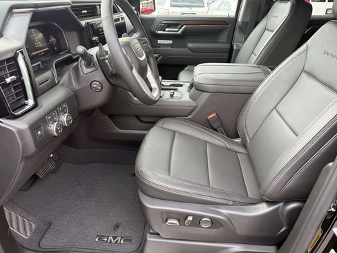 New 2026 GMC Sierra 1500 Denali AWD/4WD image 10