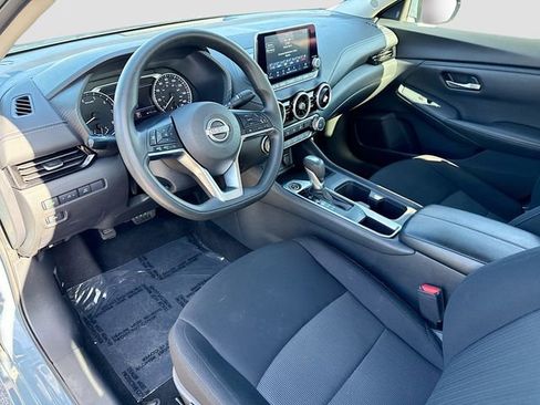 Used 2024 Nissan Sentra SV FWD image 9