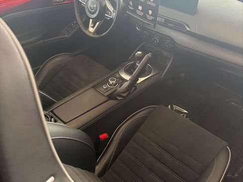 Certified 2025 MAZDA MX-5 Miata Club w/ Brembo/BBS Recaro Package image 21