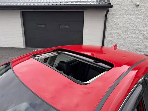 Used 2016 Honda Civic Touring image 9