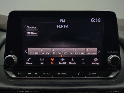 Used 2021 Nissan Rogue S FWD image 25