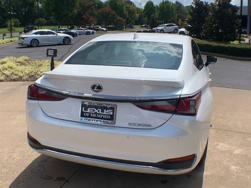Used 2025 Lexus ES 300h ES 300h image 7