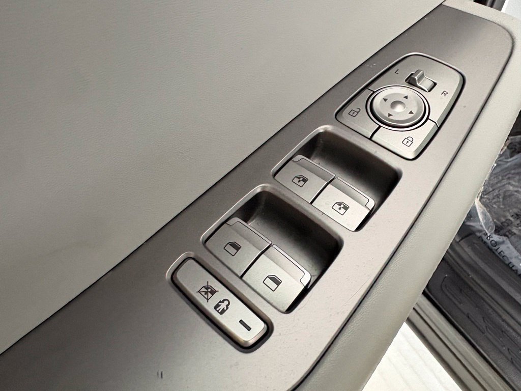 Used 2025 Hyundai Palisade SEL FWD image 21