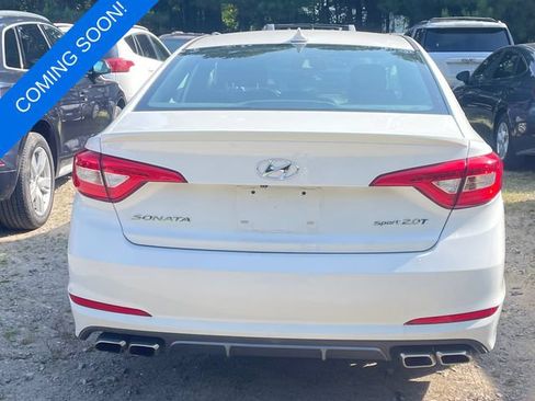 Used 2015 Hyundai Sonata Sport 2.0T FWD image 2
