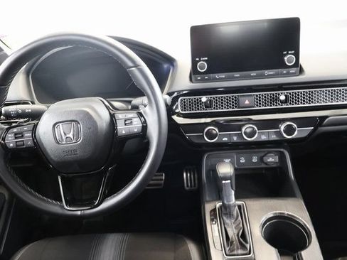 Used 2025 Honda Civic Sport image 13