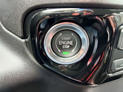 Certified 2024 Chevrolet Silverado 1500 LTZ image 17