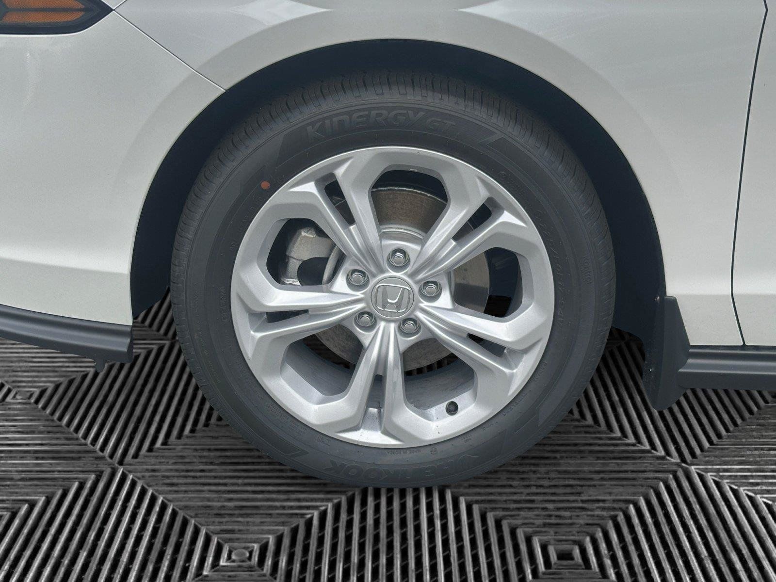 New 2026 Honda Accord LX image 9