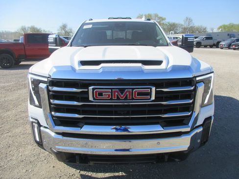 New 2026 GMC Sierra 2500 SLT w/ SLT Premium Package image 12