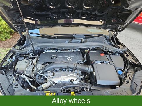 Used 2023 Mercedes-Benz GLA 250 4MATIC image 36