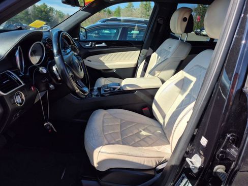 Used 2017 Mercedes-Benz GLS 450 4MATIC image 6