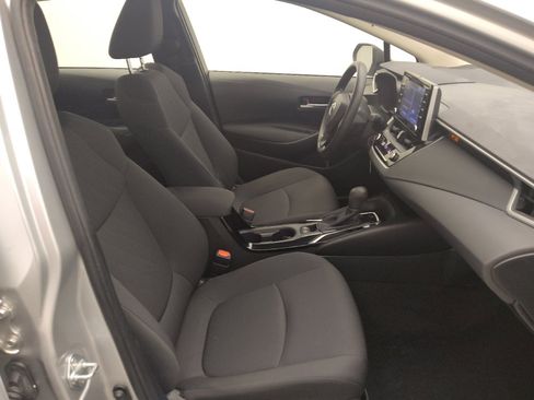 Used 2021 Toyota Corolla LE FWD image 21