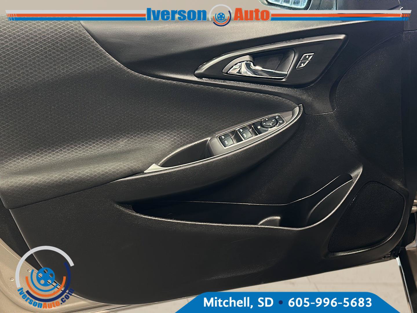Used 2025 Chevrolet Malibu LT FWD image 14
