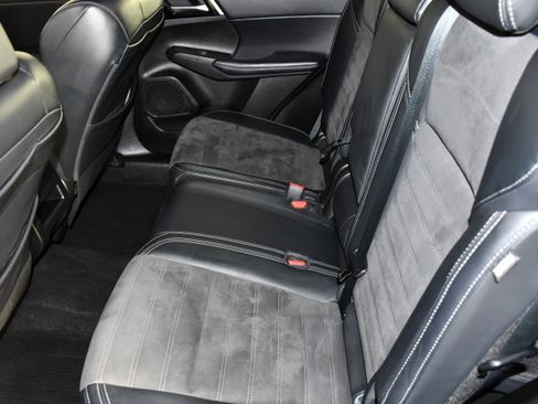 Used 2023 Mitsubishi Outlander SE AWD/4WD image 48