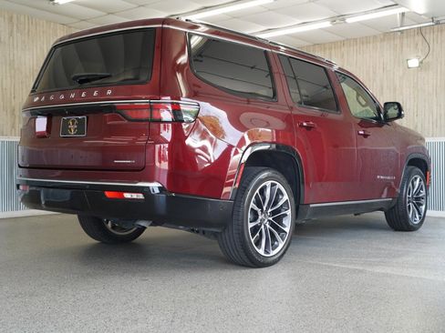 Used 2022 Jeep Wagoneer Series III w/ Premium Group I RWD image 9