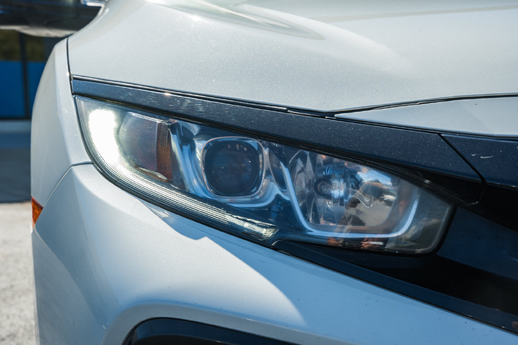 Used 2018 Honda Civic EX image 9